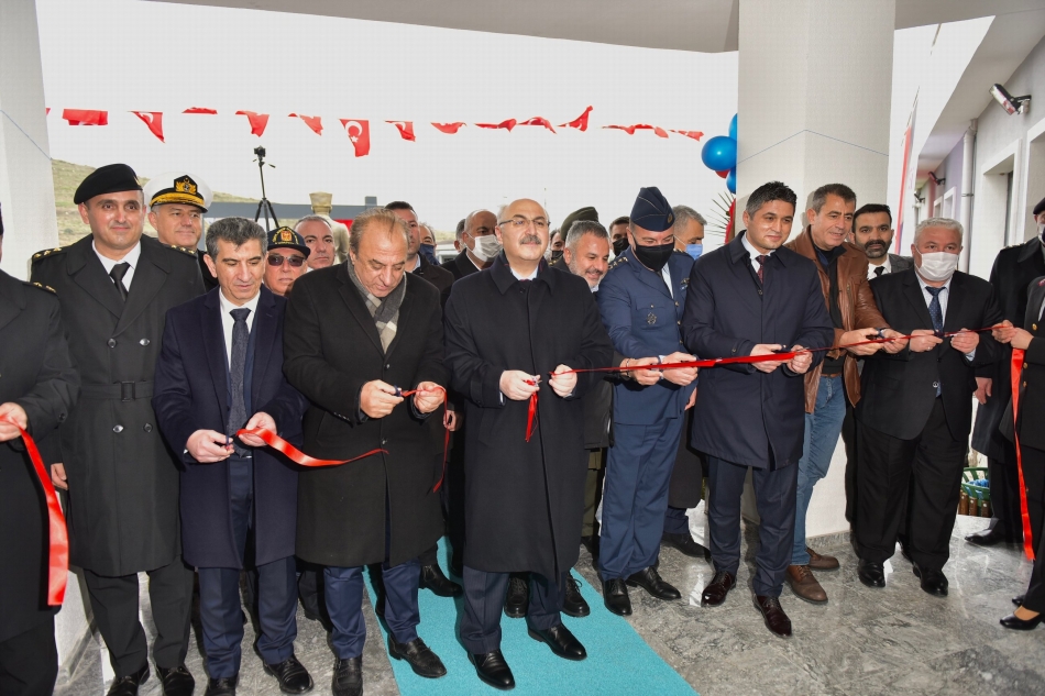 2022/02/1645821319_vali_kosger_lIzmir-in_yukselen_yildizi_aliaga-dir._aliaga-nin_gelecegi_Cok_parlakr_-9.jpg