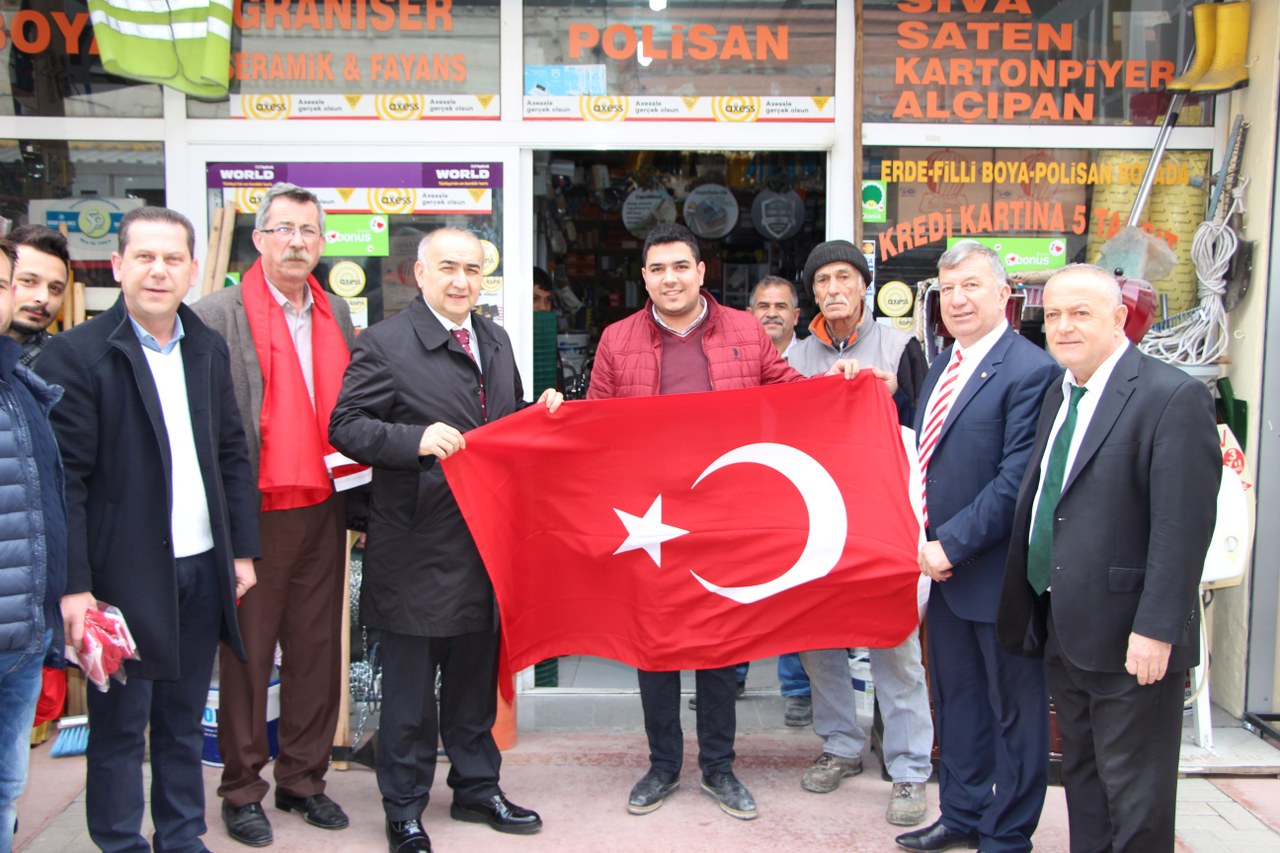 Menemen'de 'Zeytin Dalı Harekatı'na destek