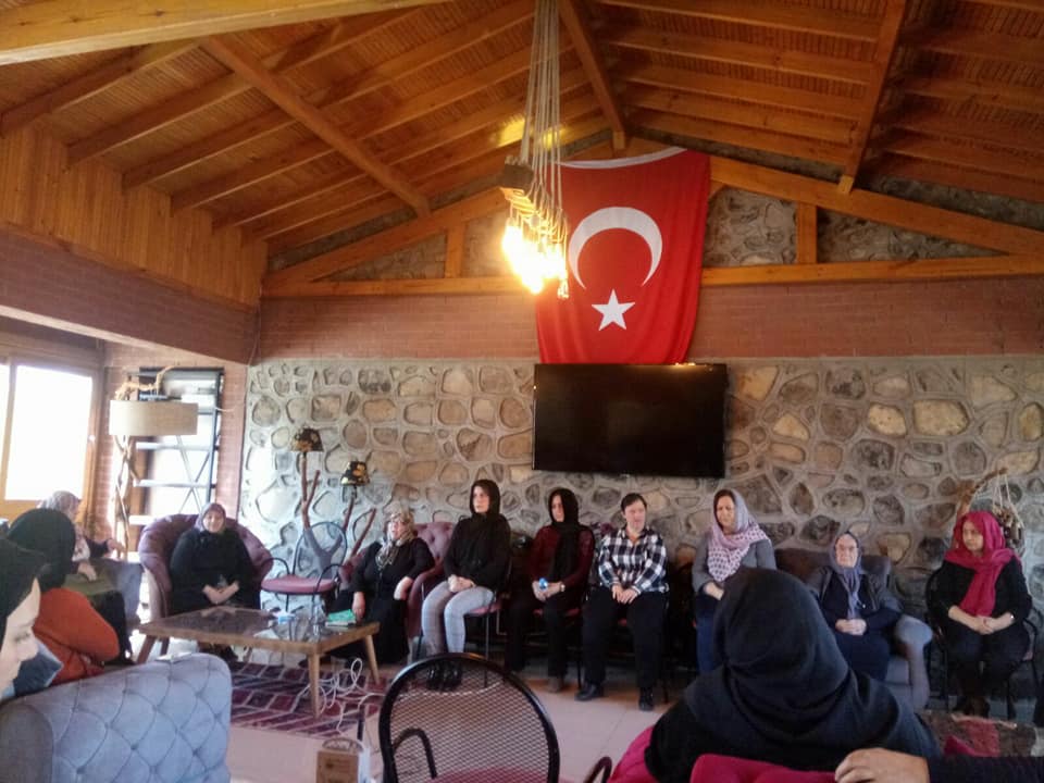 MHP Aliağa İlçe  Kadın Kolları Şehitler İçin Mevlit Okuttu