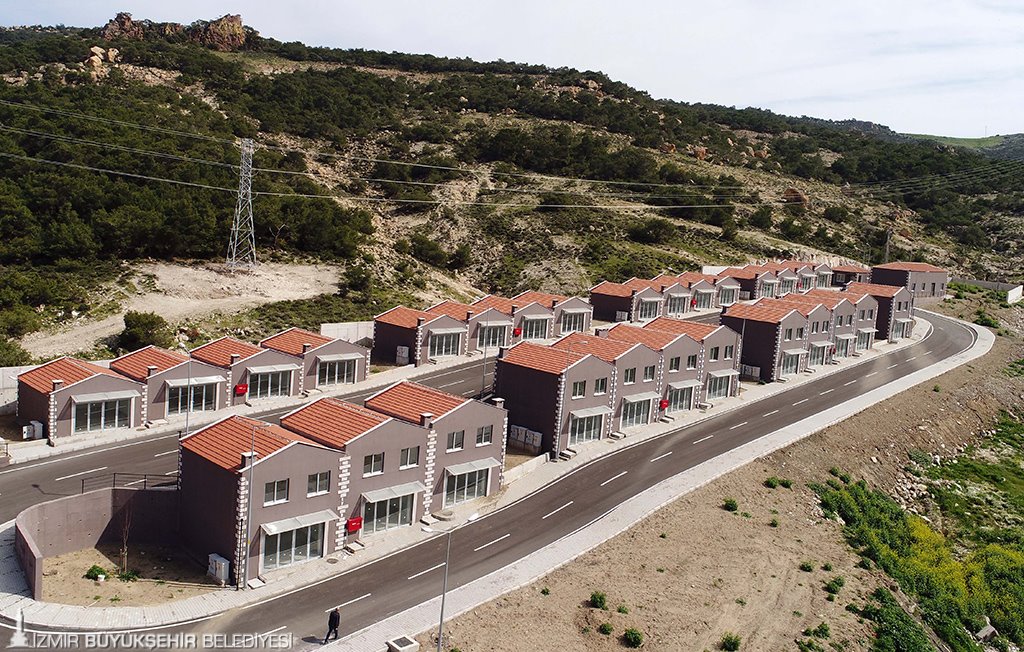 Foça'ya yakışan terminal