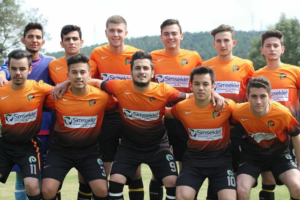 Petkim Spor U-19 Futbol takımı Kendi Sahasında Galip Geldi.