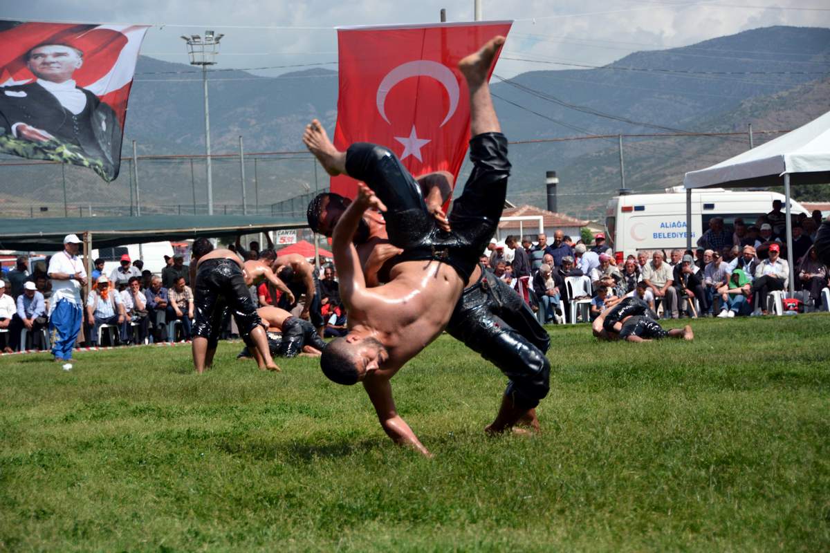 TÜRKİYE'NİN BAŞPEHLİVANLARI ALİAĞA'DA ALTIN KEMER İÇİN MÜCADELE EDECEK