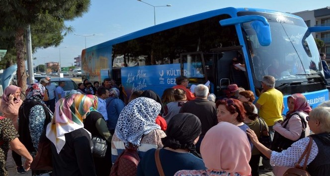 Aliağa'da kültür gezileri başladı