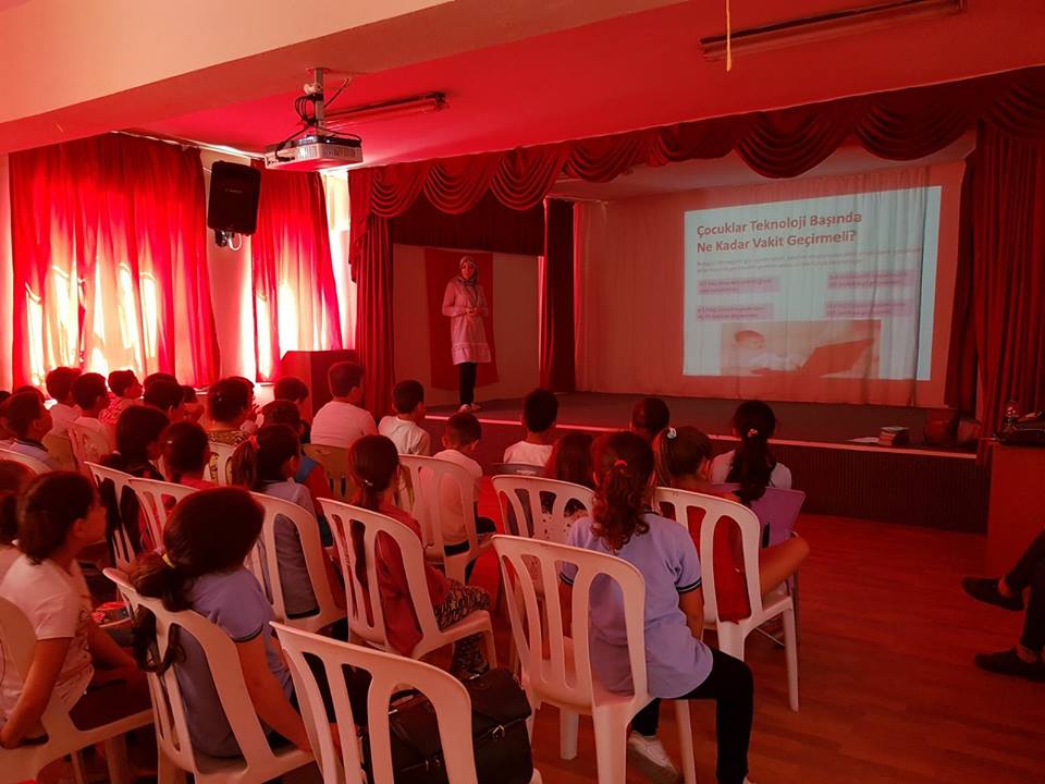 Hasbi Şengül İlkokulunda Teknoloji Bağımlılığı Semineri Verildi.