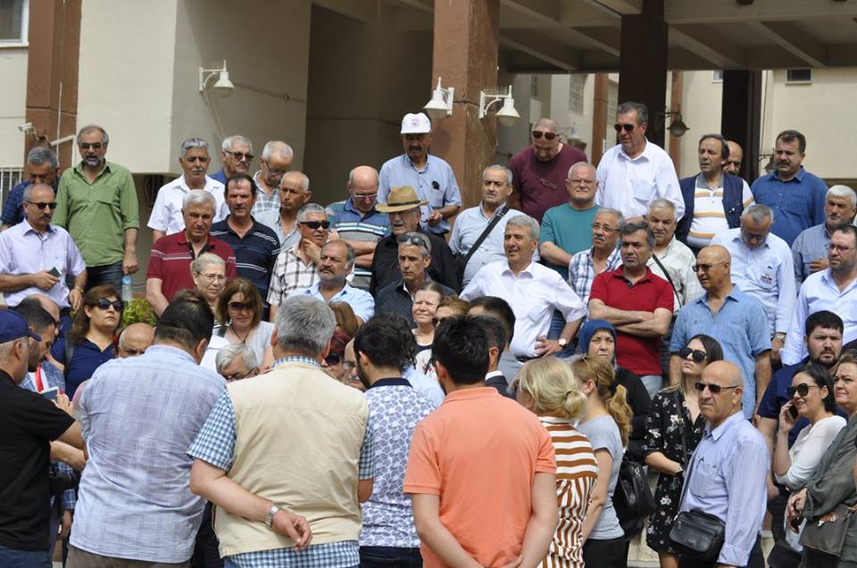 İYİ Parti Aliağa'da Meral Akşener için imza