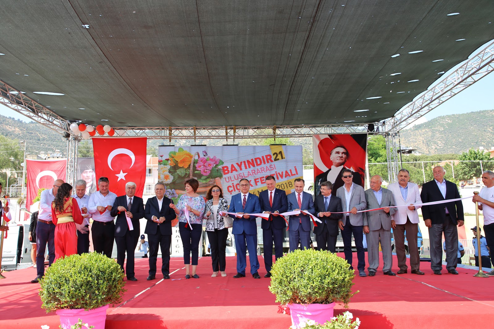 Bayındır Çiçek Festivali Görkemli Törenle Açıldı
