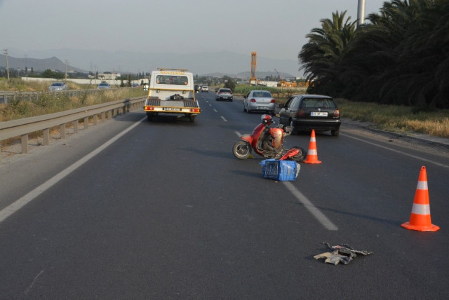 Aliağa'da Trafik Kazası: 1 Ölü, 1 Yaralı