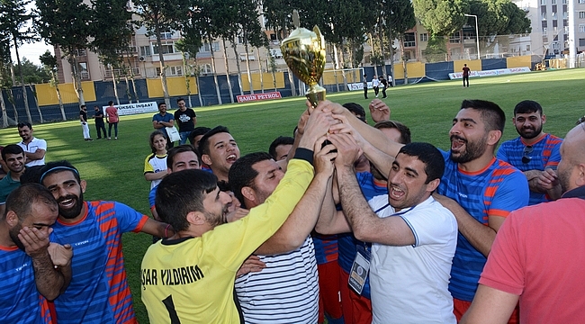 Menemen Belediyesi Başkanlık Kupası Futbol Turnuvası'nda şampiyon belli oldu