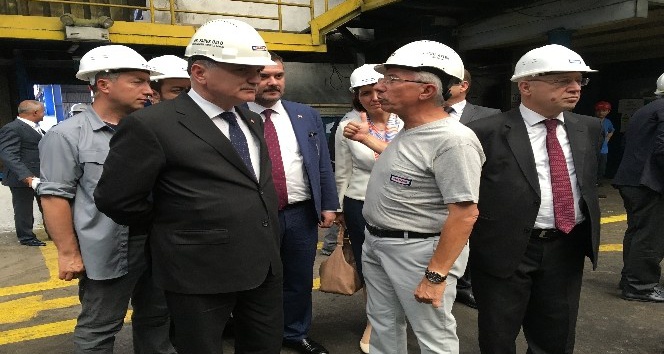 Bakan Özlü Habaş Demir Çelik Fabrikasını Ziyaret Etti