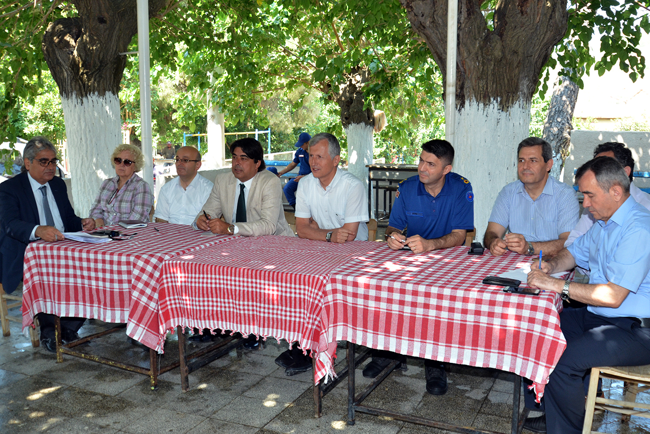 YENİKÖY'DE HALK TOPLANTISI