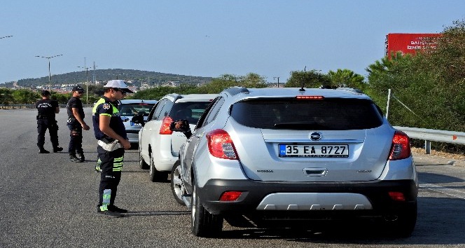 Çeşme Emniyet Müdüründen tatlı karşılama