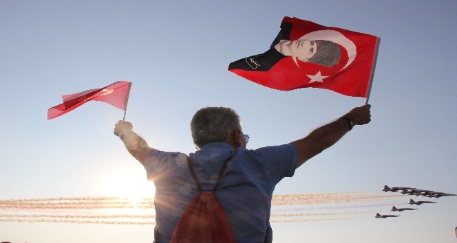 Gökyüzü fatihleri nefes kesti