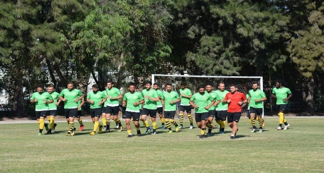 Aliağaspor sezonu kendi sahasında açıyor