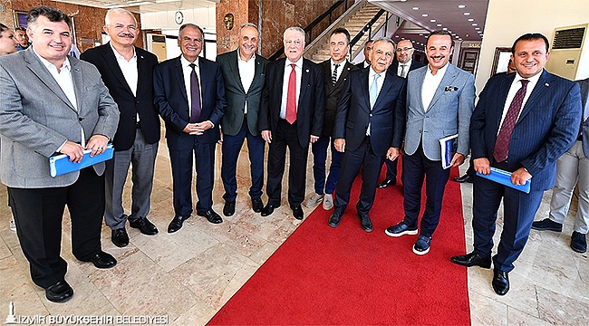 Başkan Kocaoğlu AK Parti heyetini ağırladı