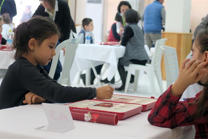 FOÇA'DA 'AKIL ve ZEKÂ OYUNLARI TURNUVASI'