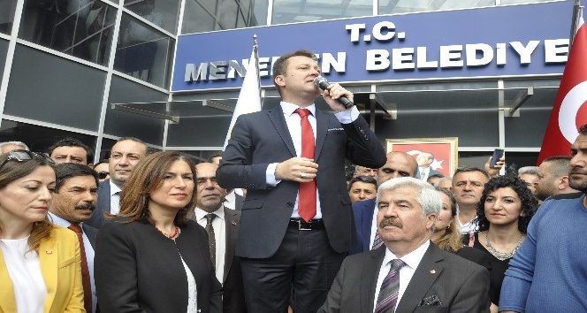 Aksoy ;'Menemen'deki Berlin Duvarını Yıkacağız'