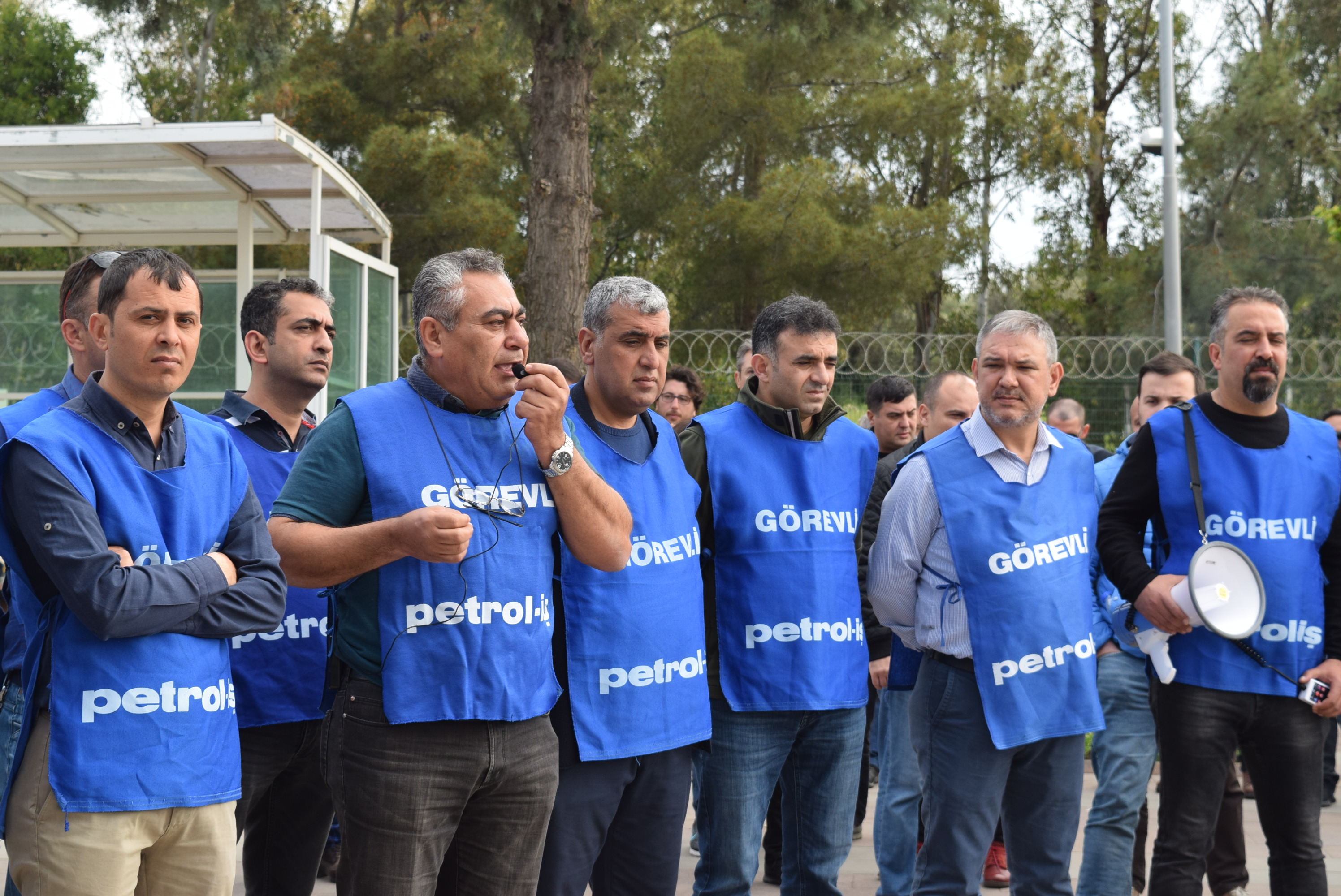 Petrol-İş, TÜPRAŞ'taki Toplu Sözleşme Eylemlerine  Devam Ediyor