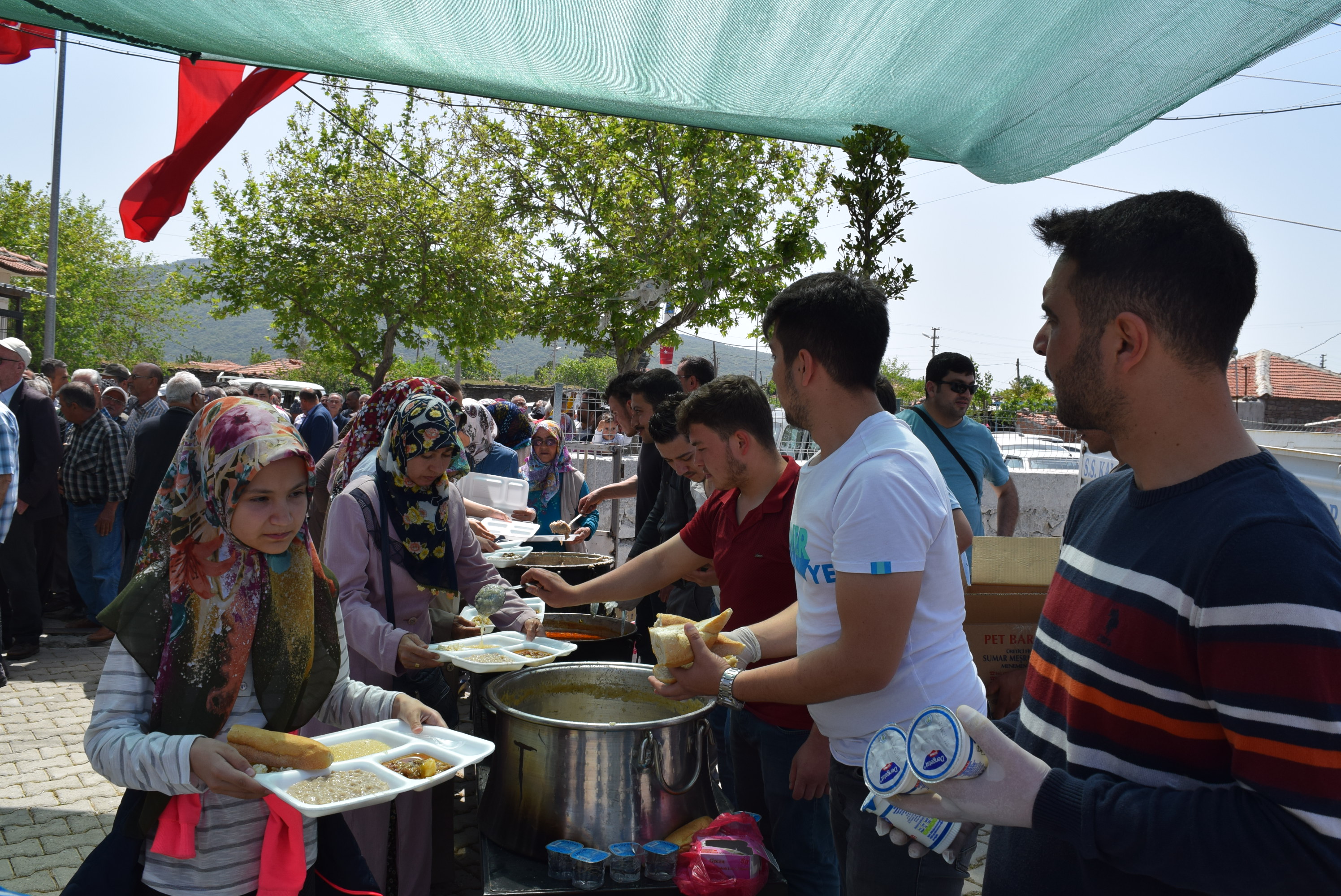 Kalabak Mahallesinde Geleneksel Keşkek Hayrı