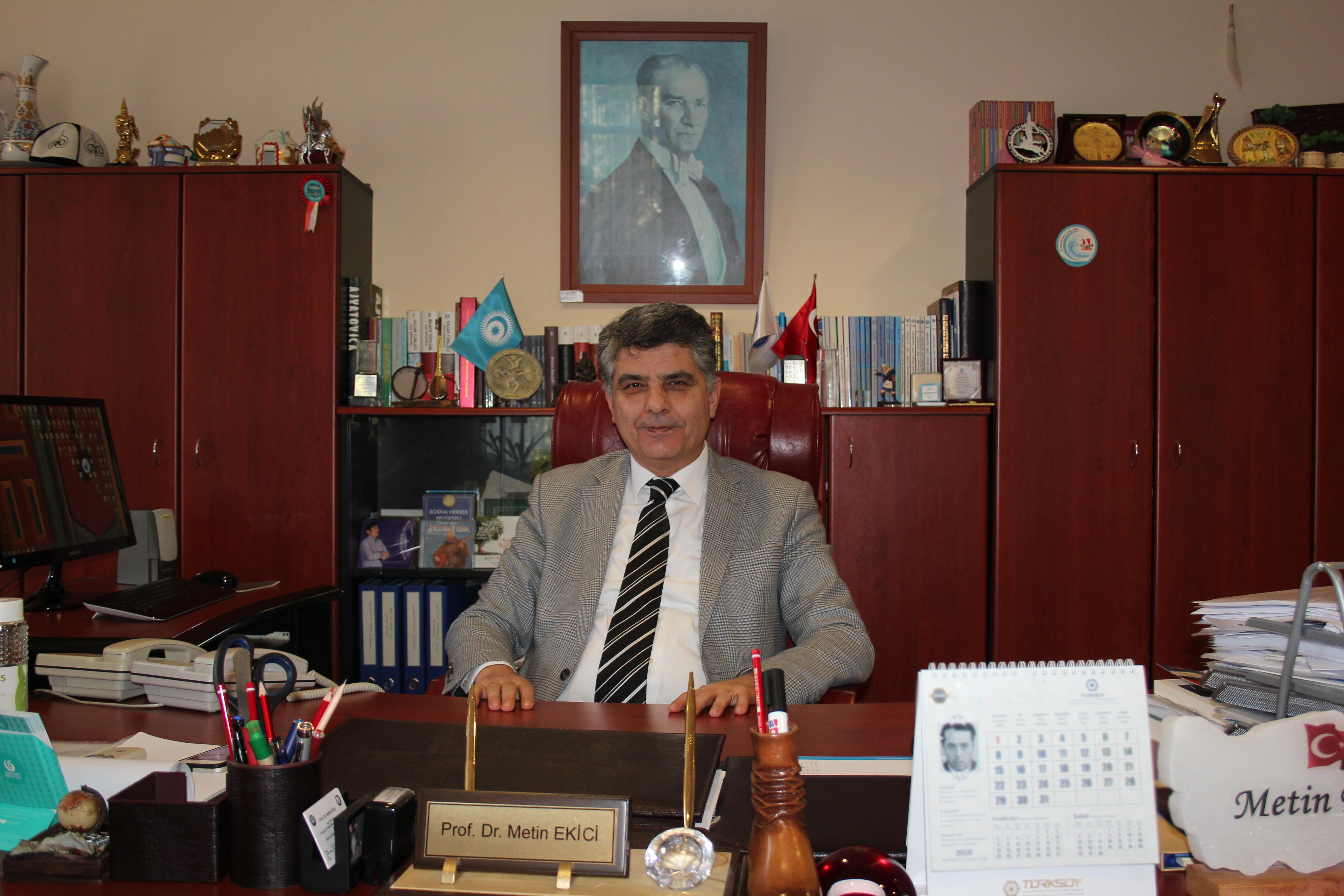 Egeli Bilim İnsanı Türk Halk Bilimci Prof. Dr. Metin Ekici, "Türk Kültürünün Kayıp Hazinesi"ni buldu