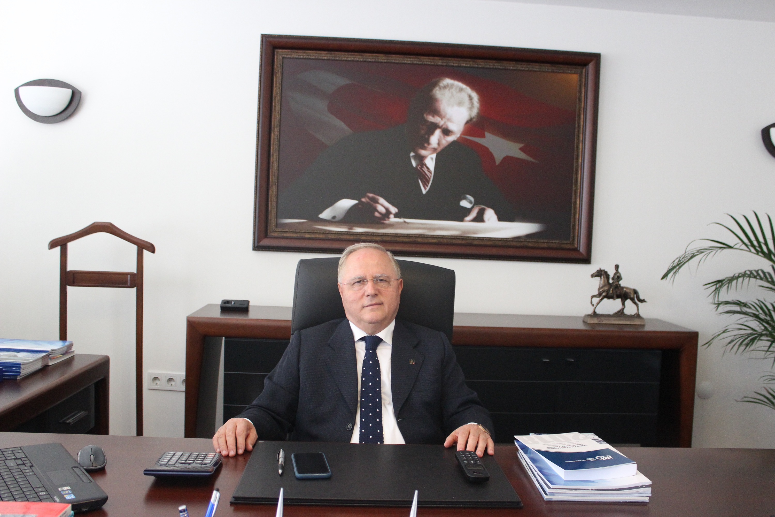 İzmir Yeminli Mali Müşavirler Odası Başkanını Seçti
