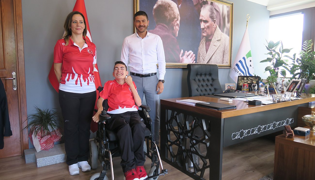 Foça Belediyesi Engelli Boccia Takımı Oyuncusu, Avrupa Gençlik Oyunlarına Katılacak