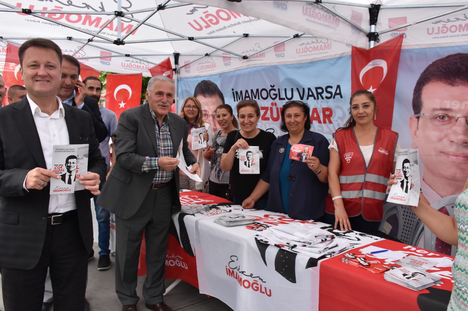 Menemen Belediye Başkanı Aksoy İmamoğlu'na Destek İçin İstanbul'da