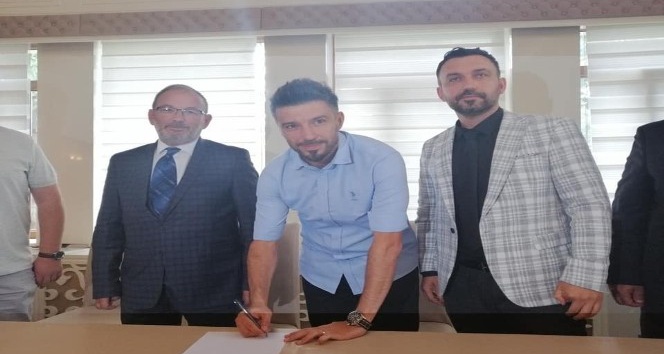 Belediye Kütahyaspor'da teknik direktörlük görevine Polat Çetin getirildi