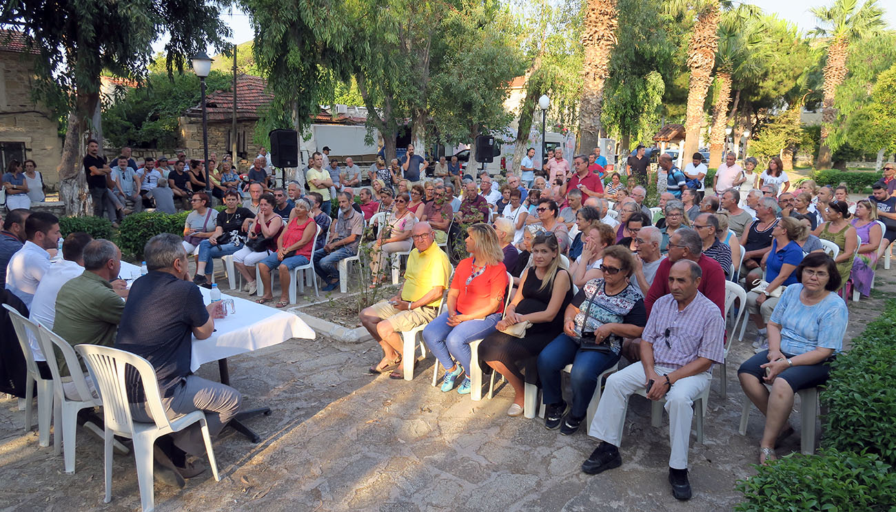 Yeni Foça'da Halk Toplantısı