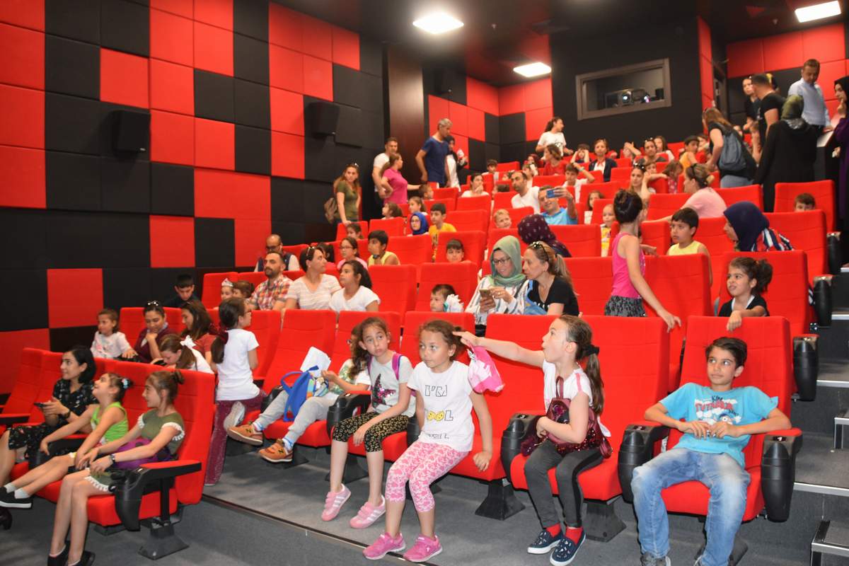 Aliağa'da Sinema Dönemi Başladı