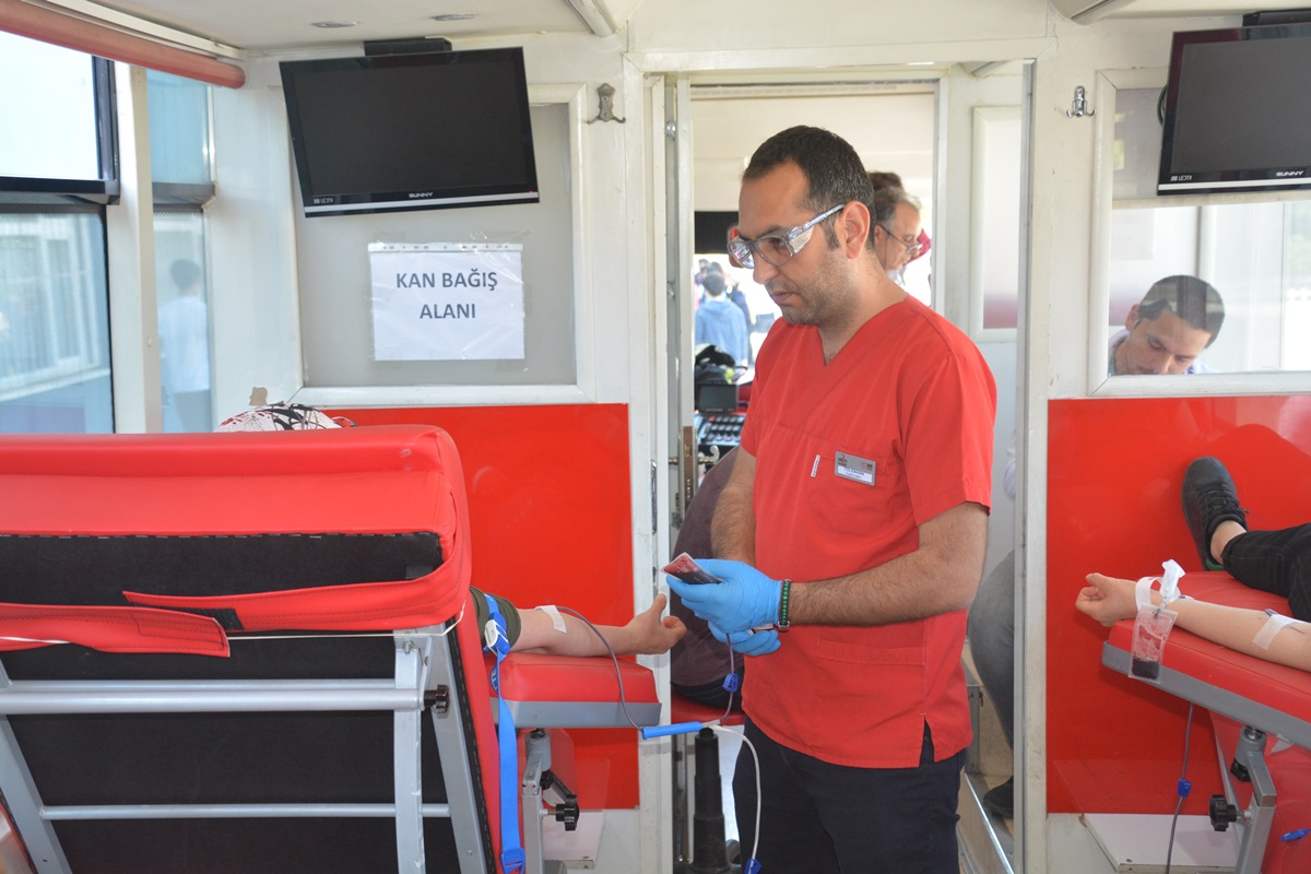 Türk Kızılayı Aliağa'da Gönüllü Bağışçılarını Bekliyor