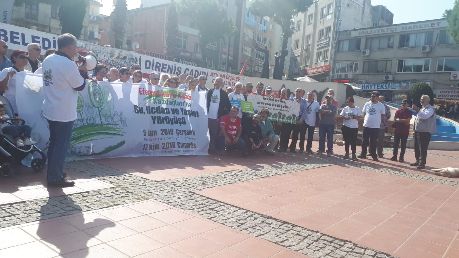 İzmir Düşünce Topluluğundan Belediyenden Atılan İşçilereZiyaret