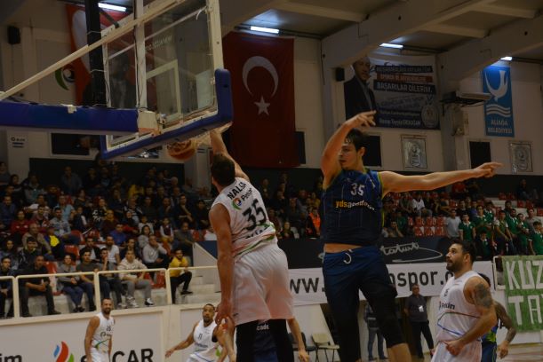 Petkim Spor: 92 – Balıkesir Büyükşehir Belediyespor : 75