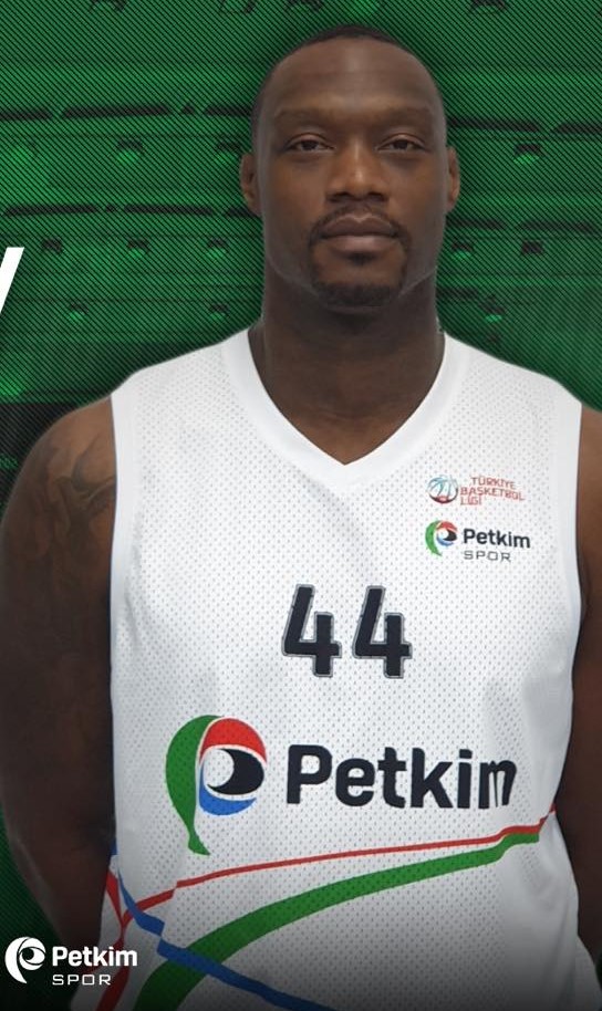 Petkim Spor ,Yancy Gates'i transfer etti.