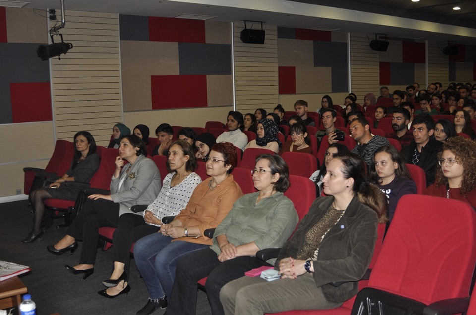 EÜ'de "Atatürk ve Ulusal Egemenlik" Konferansı