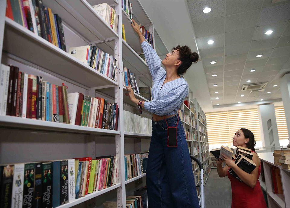 Karşıyaka'da "Kitap Kulübü" Buluşmaları Başlıyor