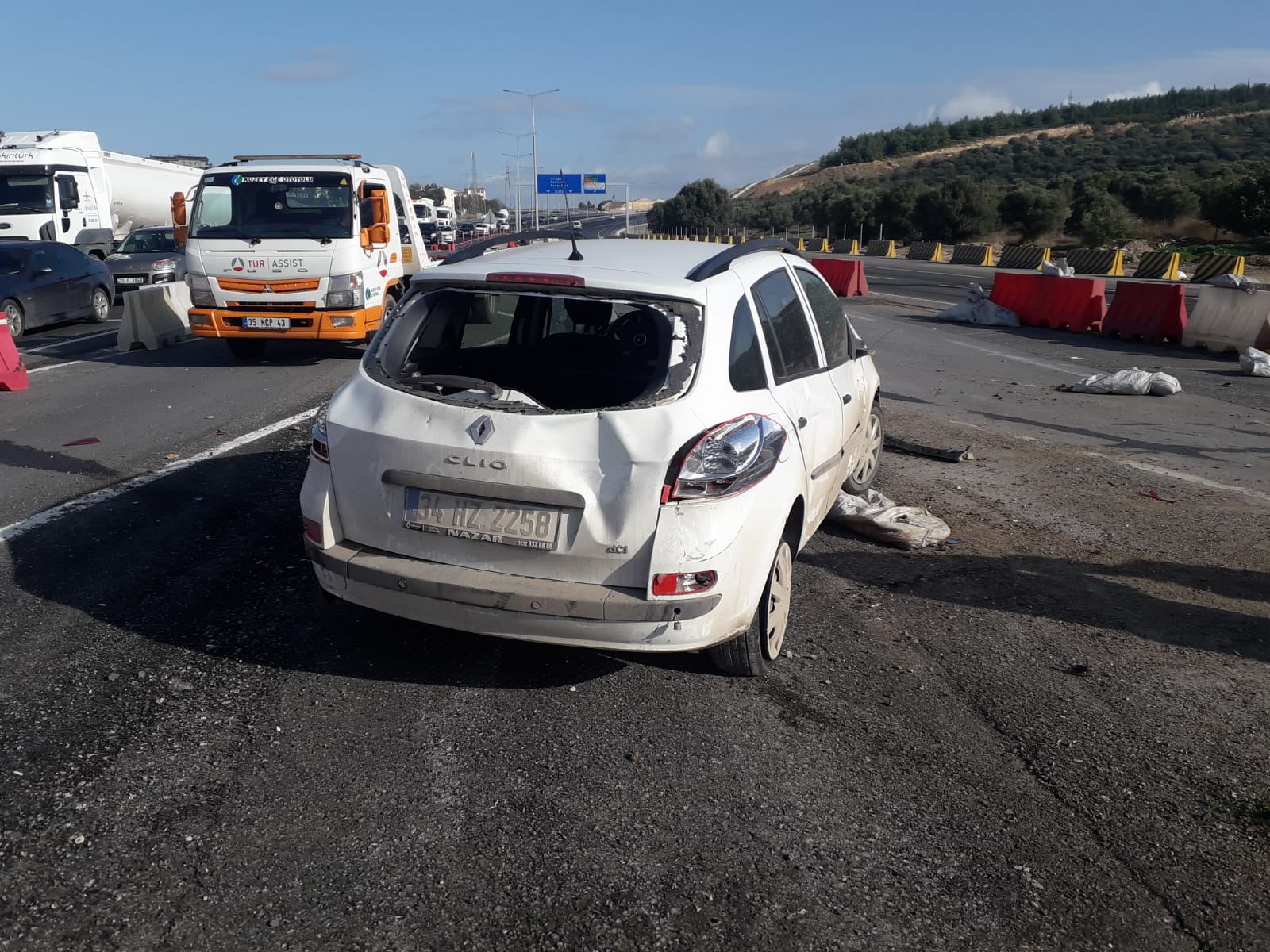 Aliağa' Trafik Kazası:1 yaralı