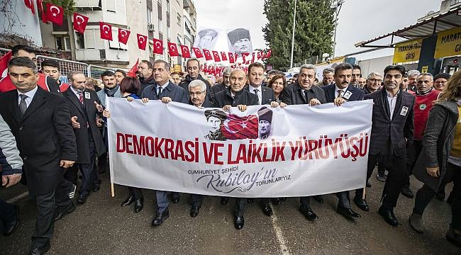 İzmirliler Kubilay ve arkadaşlarını andı 