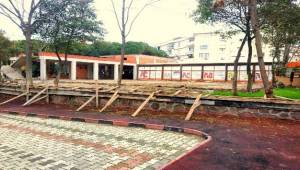 Menemen'de ağaçların kesildiği alanda inşaat başladı, tepkiler büyük