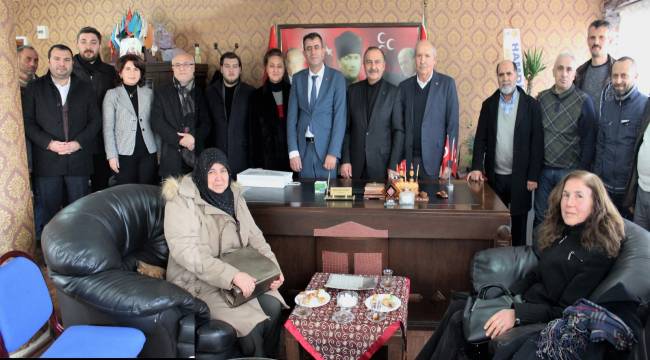 AK Parti Aliağa İlçe Teşkilatı, MHP İlçe Başkanlığını ziyaret etti.