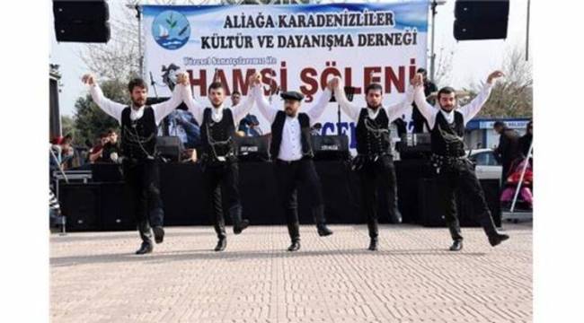  Aliağa'da 2. Hamsi festivali düzenleniliyor 