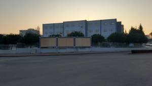 Aliağa 'da vatandaşlardan  billboard tepkisi