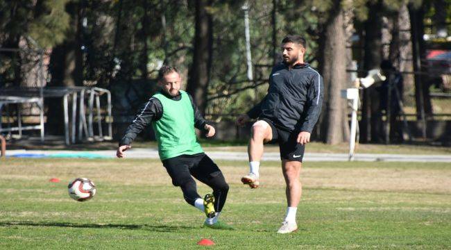  Aliağaspor Fk, Ayvalıkgücü Belediye Spora Konuk Olacak