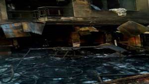 Bornova'da Yangın ; 5 kişi dumandan etkilendi