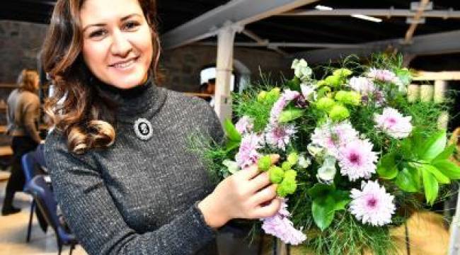 Çiçekçilik kursunun ünü İzmir sınırlarını aştı