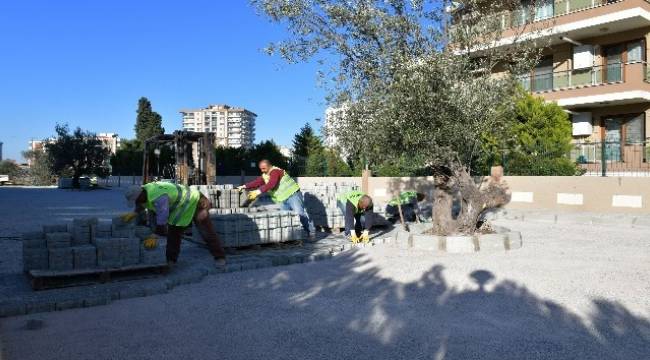 Çiğli'de yollar yenileniyor