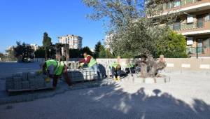 Çiğli'de yollar yenileniyor