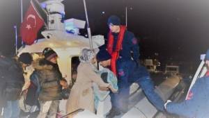 İzmir'de 253 kaçak göçmen yakalandı