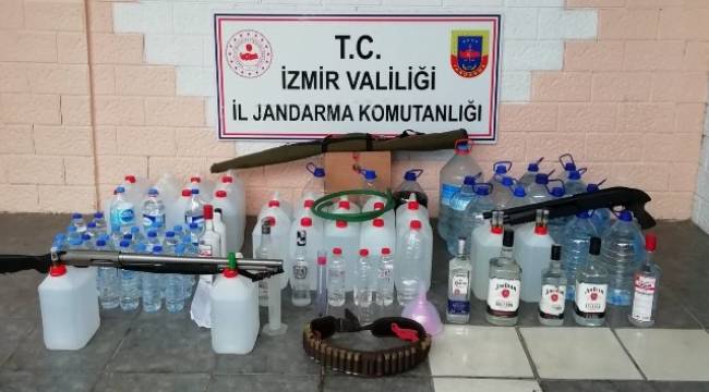 İzmir'de kaçak içki operasyonu