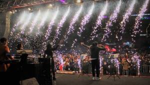 İzmir'de yeni yıl coşkusu