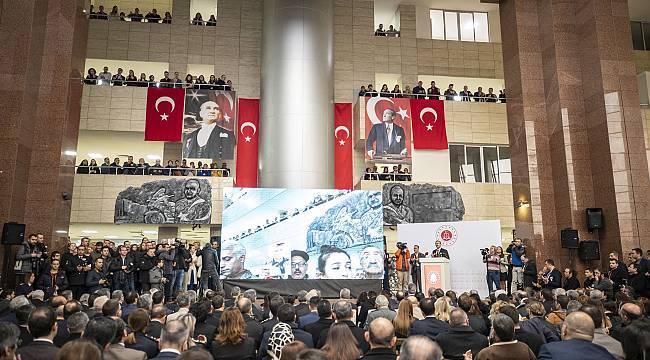 İzmir Fethi Sekin ve Musa Can'ı unutmadı